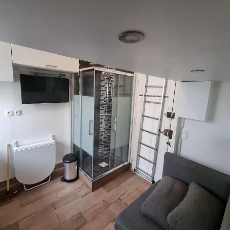Amazing Studio Near Parc Des Expositions Apartment