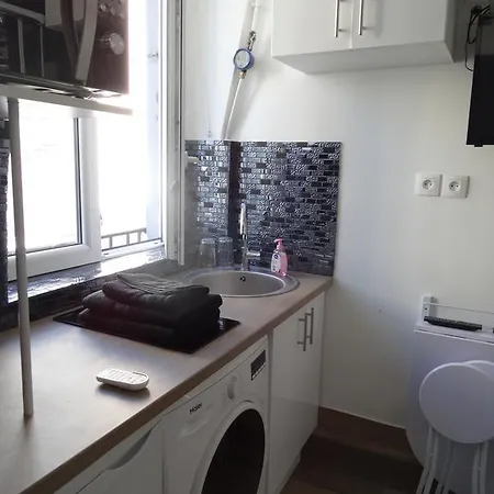Amazing Studio Near Parc Des Expositions Apartment *